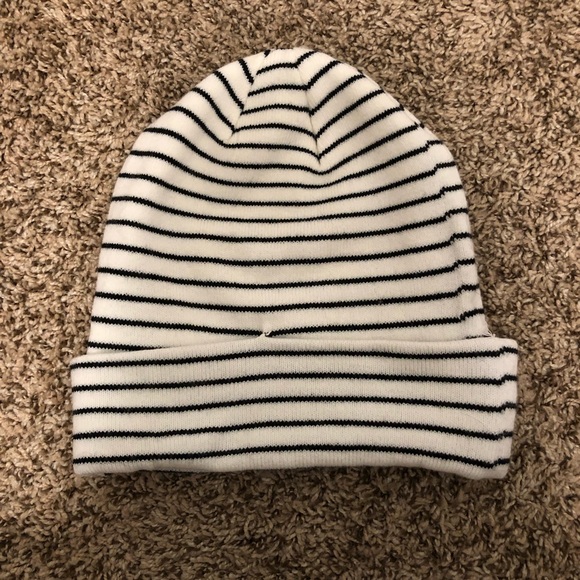 Super Cute Beanie - Picture 2 of 2